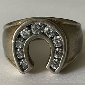 OFFERS WELCOMED Men’s Horseshoe Design Ring size 9